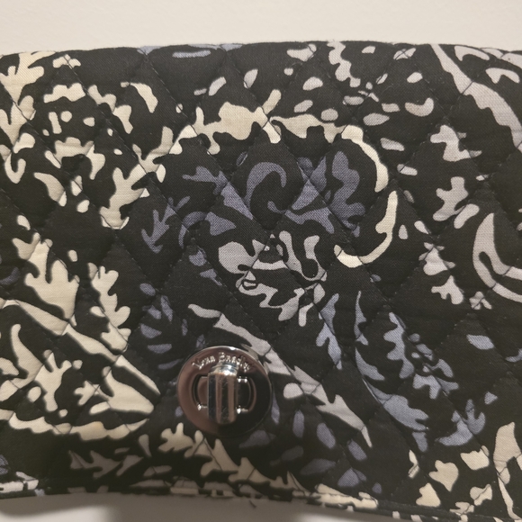 Vera Bradley Hipster Crossbody Bag - "Paisley Noir" Quilted Cotton Fall 2013 - Picture 8 of 8